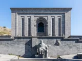 Matenadaran,_Ereván,_Armenia,_2016-10-03,_DD_22 Matenadaran,_Ereván,_Armenia,_2016-10-03,_DD_22