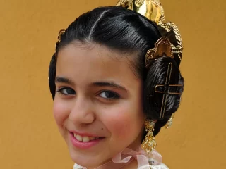 Spanish_girl_at_Las_Fallas_(Valencia_Spain_Spring_Festival)_2013 Spanish_girl_at_Las_Fallas_(Valencia_Spain_Spring_Festival)_2013